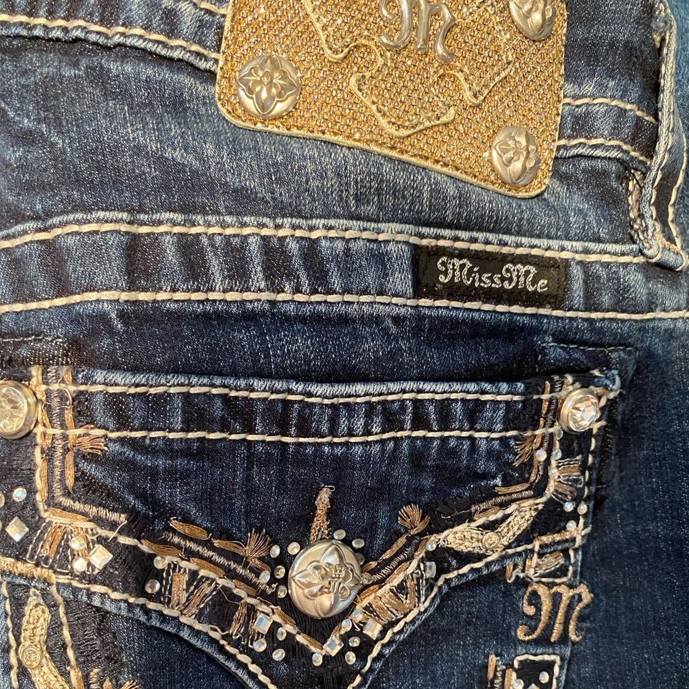 Women’s rock revival jeans